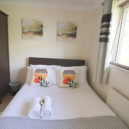 Four Bedroom House On Passage Road * Bristol