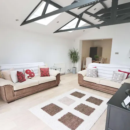 Four Bedroom House On Passage Road