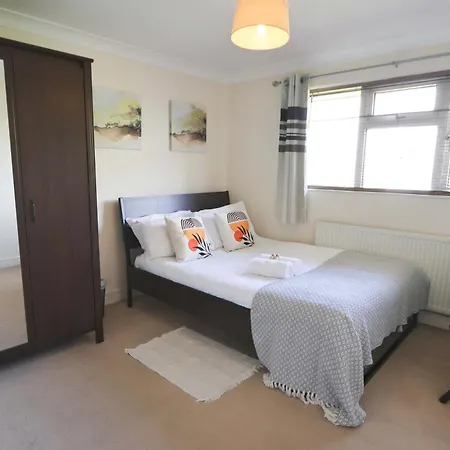 Four Bedroom House On Passage Road