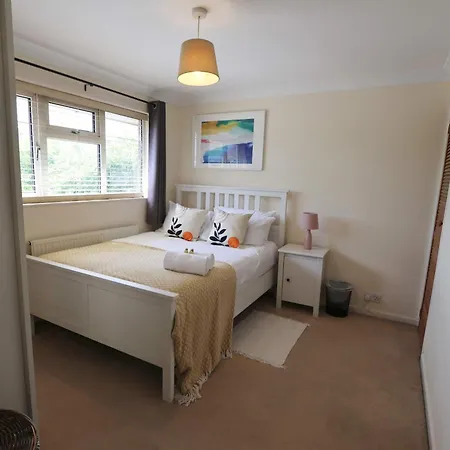 Four Bedroom House On Passage Road * Bristol