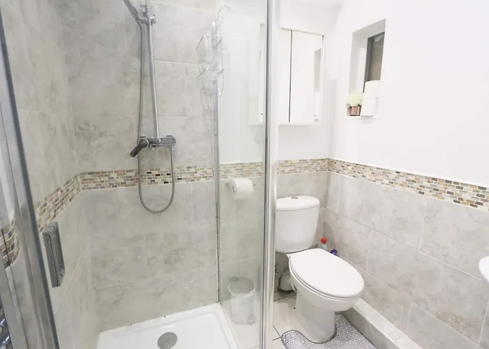 Four Bedroom House On Passage Road Bristol