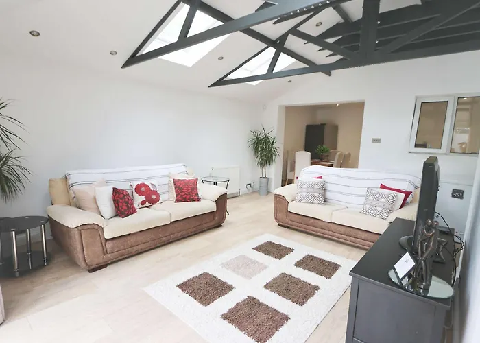 Four Bedroom House On Passage Road